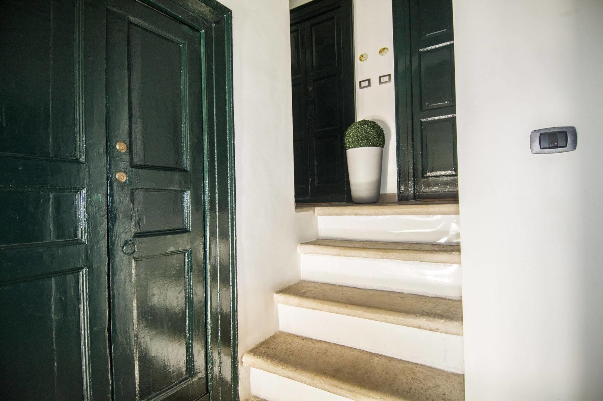 Terra Del Sole Bed & Breakfast Trani Exterior foto